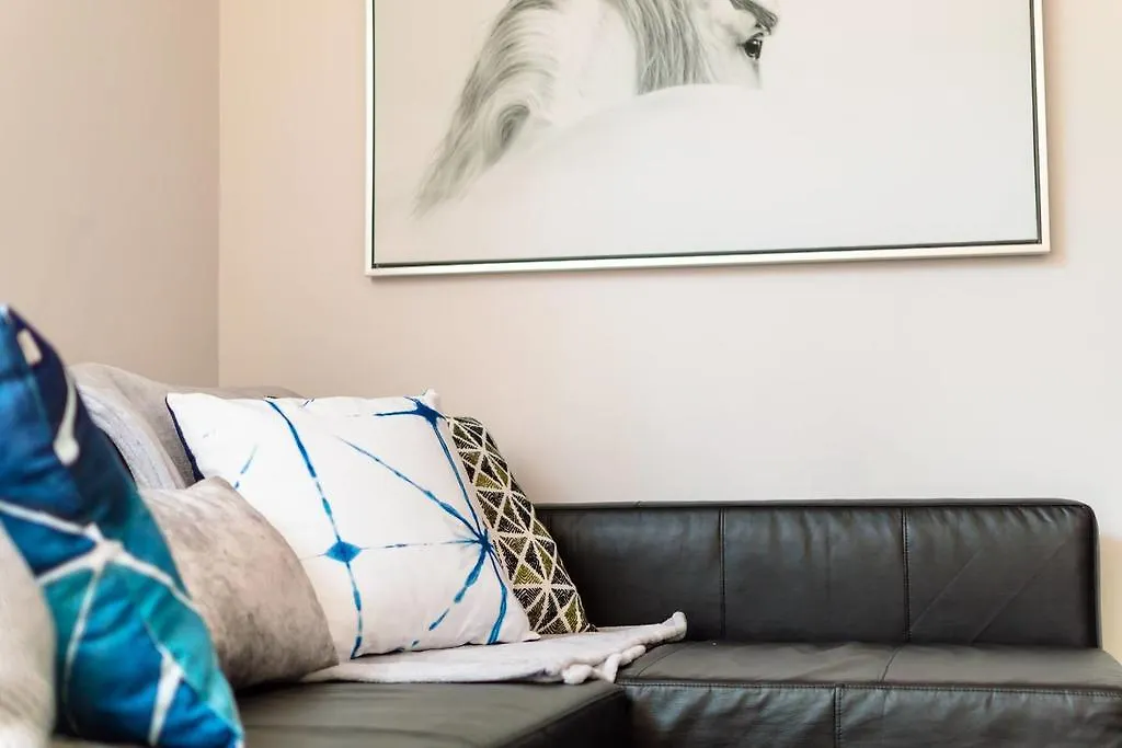 Luxurious Penthouse Duplex - Downtown Central Toronto